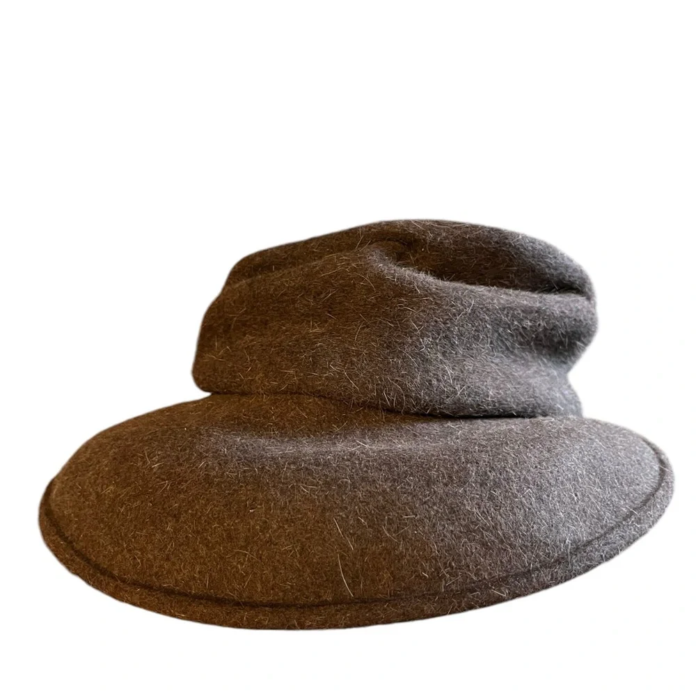 Rare Wayne Wirem Milineru Women's Wool Bonnet Hat